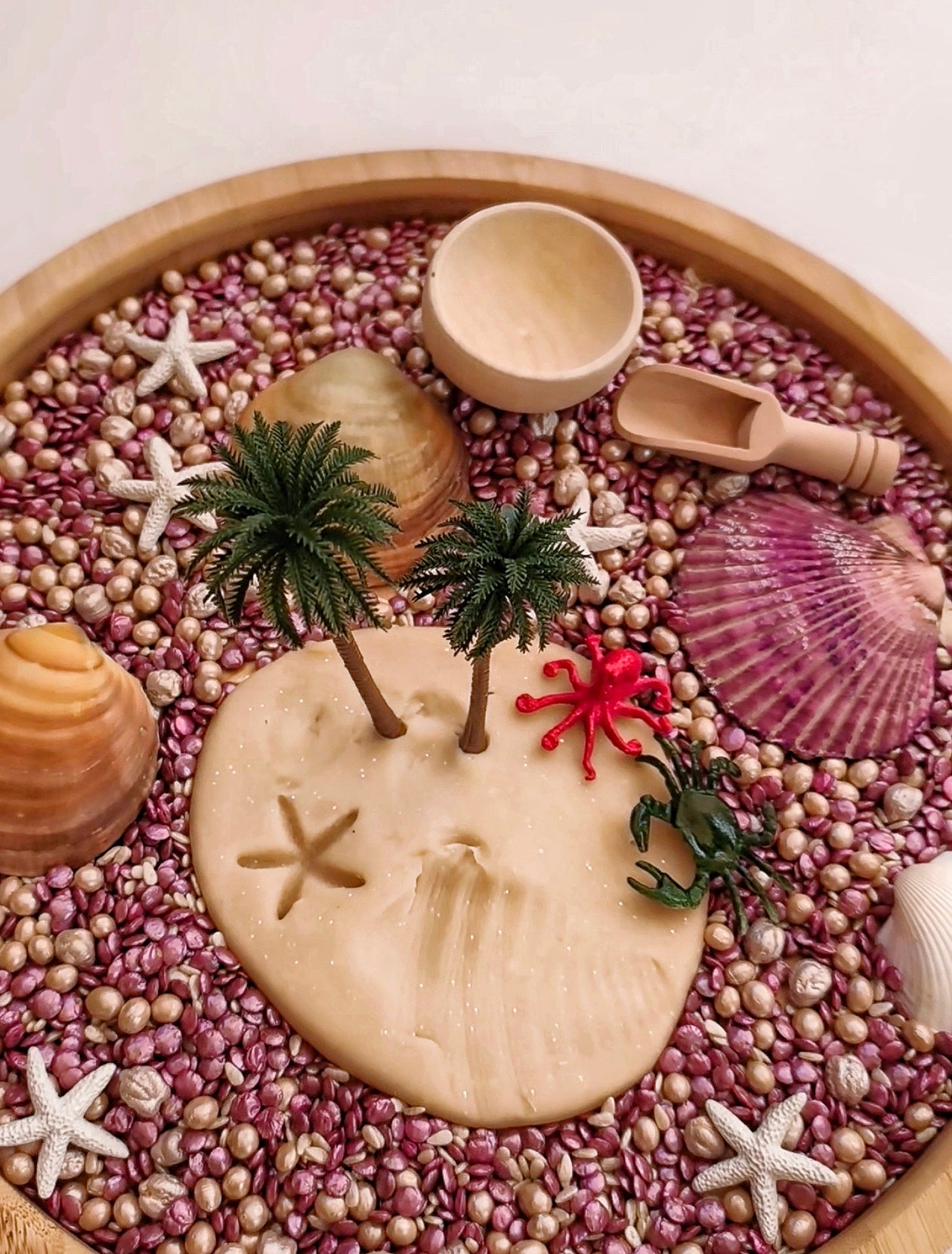 KokoFiller Seashells – Relleno Natural para Bandeja Sensorial Montessori