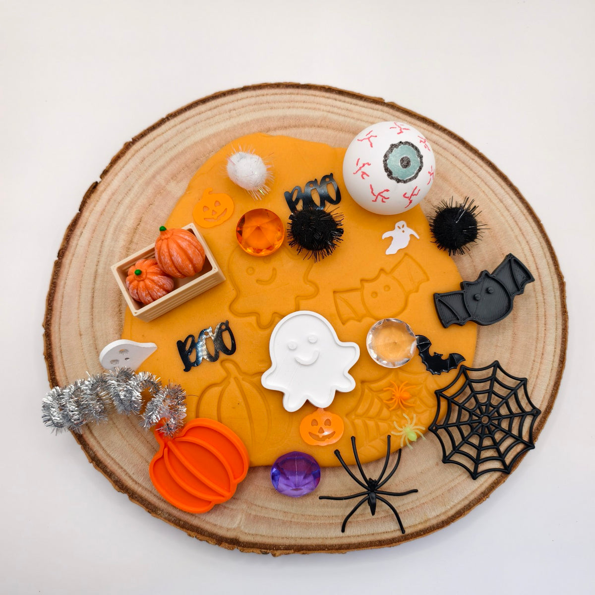 KokoJar Little Spooky · Kit de plastilina y juego sensorial de Halloween