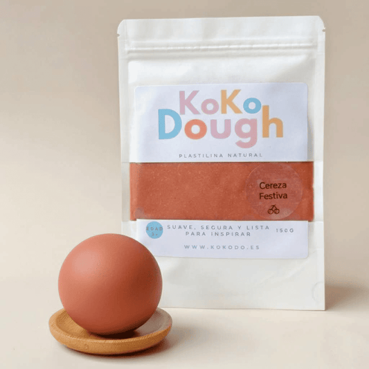 Kokodough Cereza Festiva: Plastilina Natural para Desarrollo Sensorial y Motricidad Fina